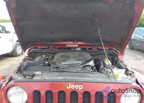 2012 Jeep Wrangler Unlimited Sahara из США, поврежденный, VIN 1C4BJWEG6CL180862